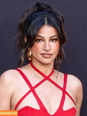 Richa Moorjani фото #0073