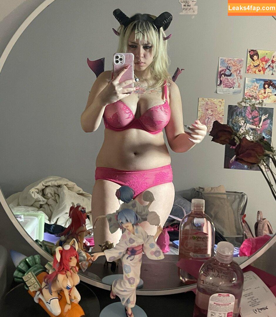 richprincessjunko / Bisexualvietfae / Glittering-Zombie467 / God Empress Junko / rcjonesy leaked photo photo #0009