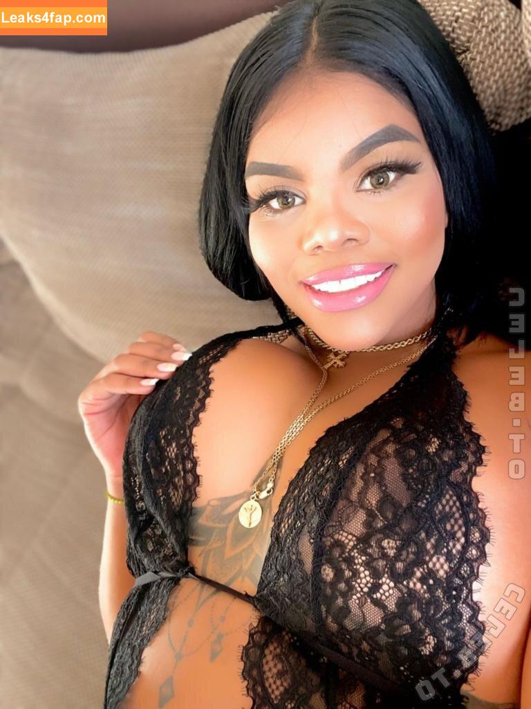 Rihanna Miller / canelita_vzla / https: / rihanna_miller_vnzla / rihannamiller слитое фото фото #0072