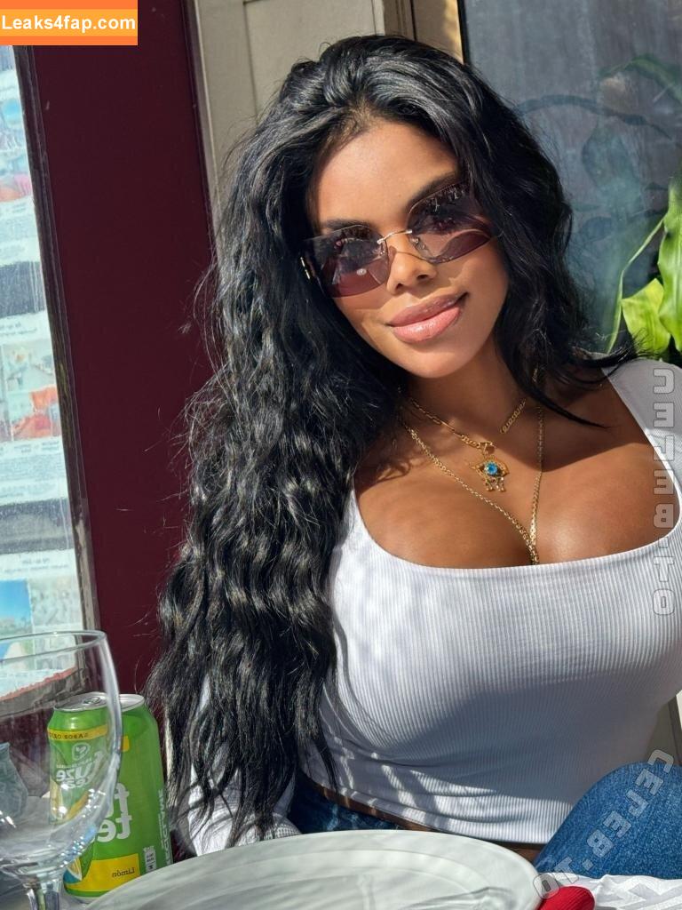 Rihanna Miller / canelita_vzla / https: / rihanna_miller_vnzla / rihannamiller слитое фото фото #0076