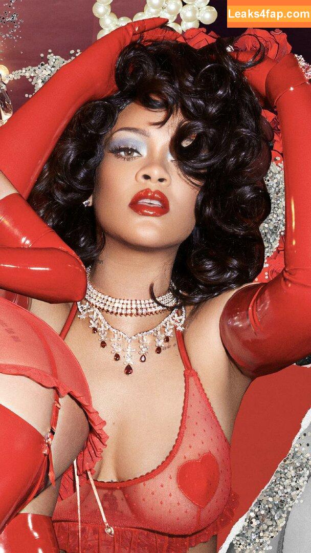 Rihanna / badgalriri leaked photo photo #0078
