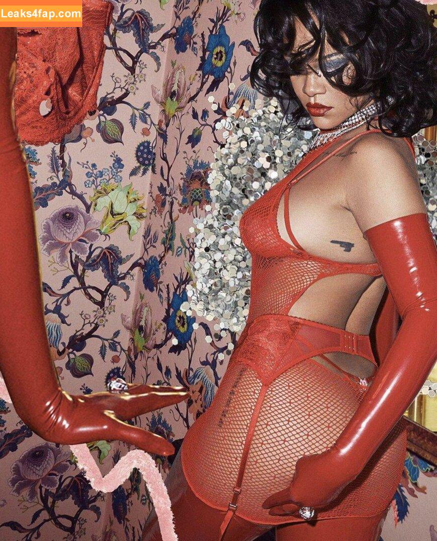 Rihanna / badgalriri leaked photo photo #0082