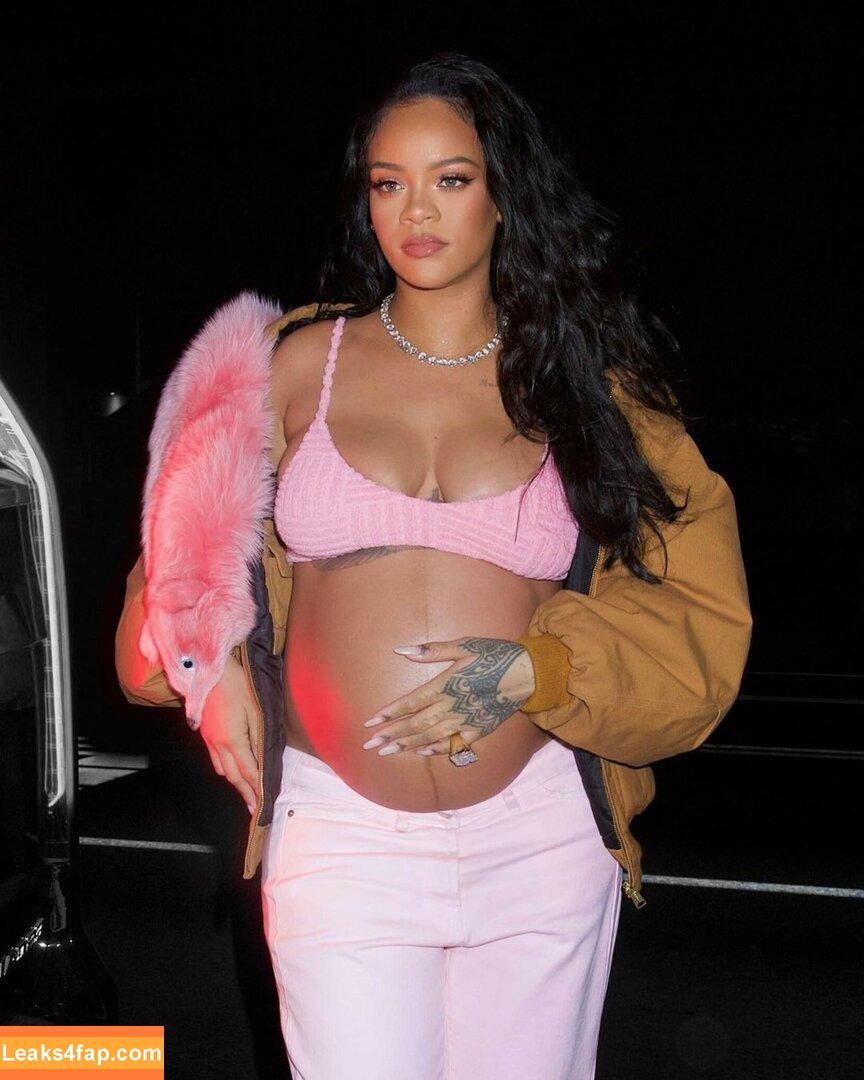 Rihanna / badgalriri слитое фото фото #0106