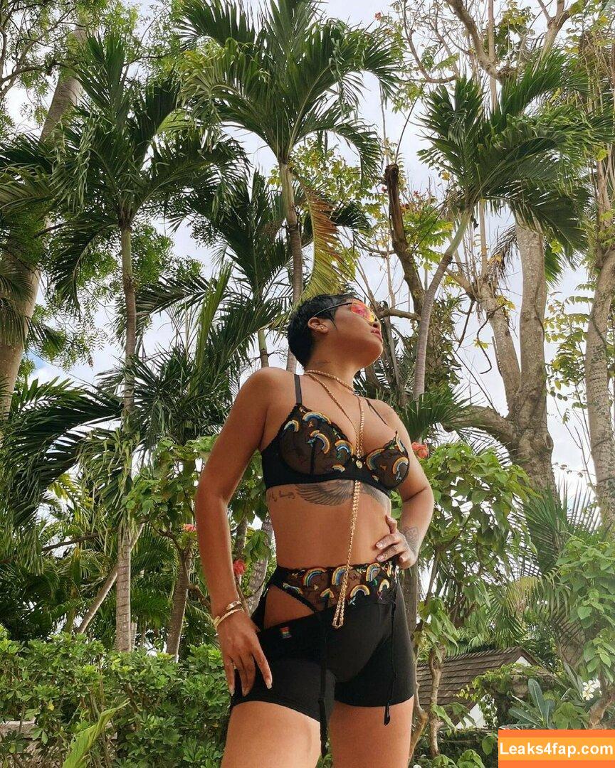 Rihanna / badgalriri слитое фото фото #0174