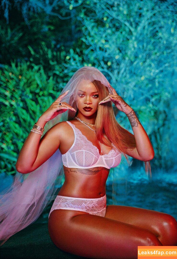 Rihanna / badgalriri слитое фото фото #0191