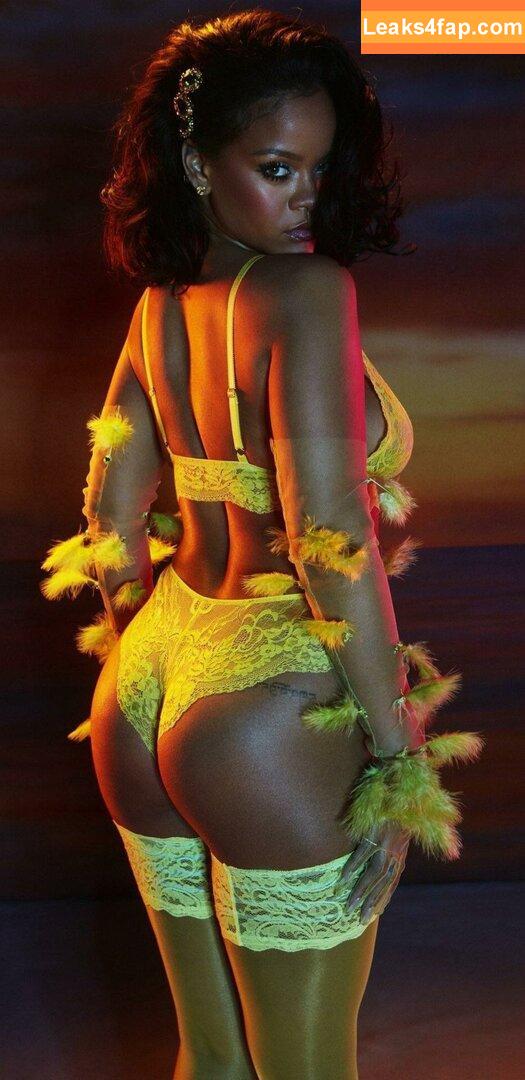 Rihanna / badgalriri leaked photo photo #0199