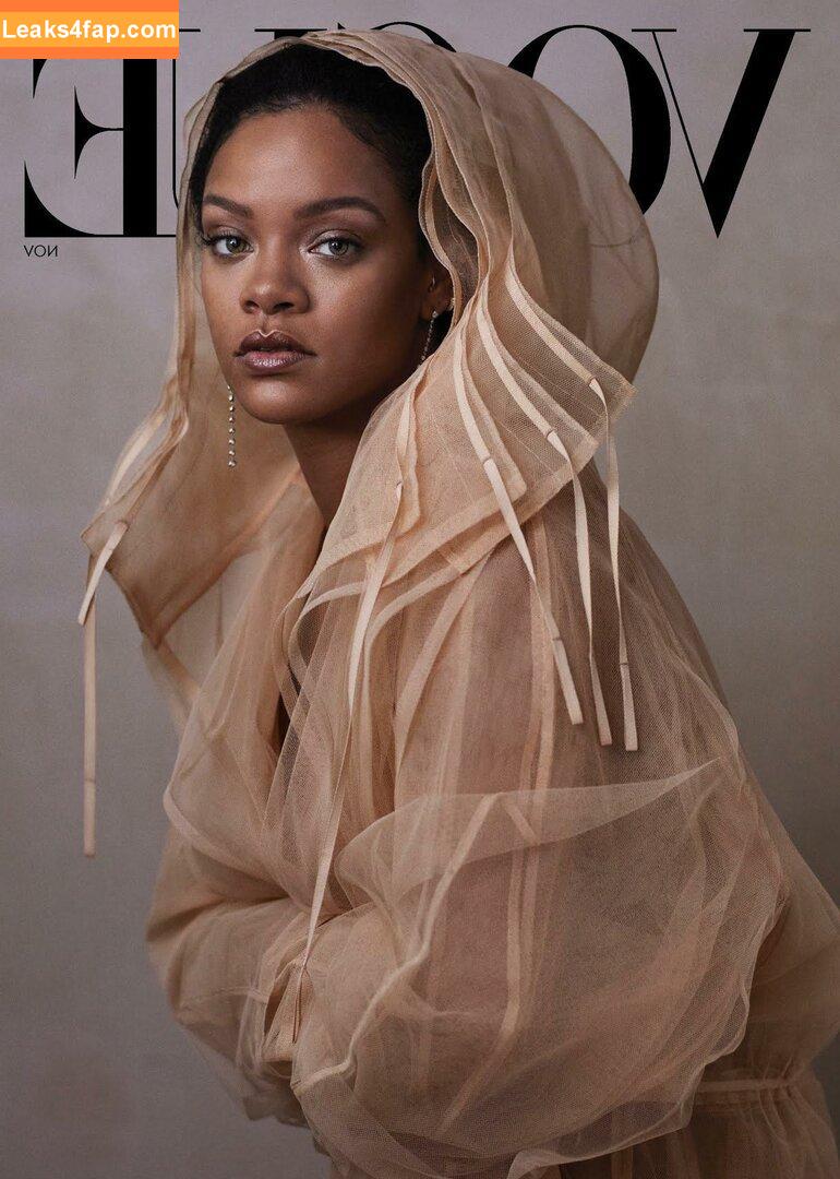 Rihanna / badgalriri leaked photo photo #0212