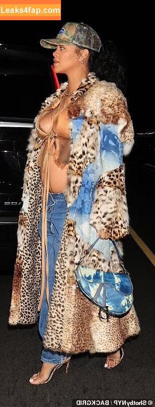 Rihanna / badgalriri leaked photo photo #0281