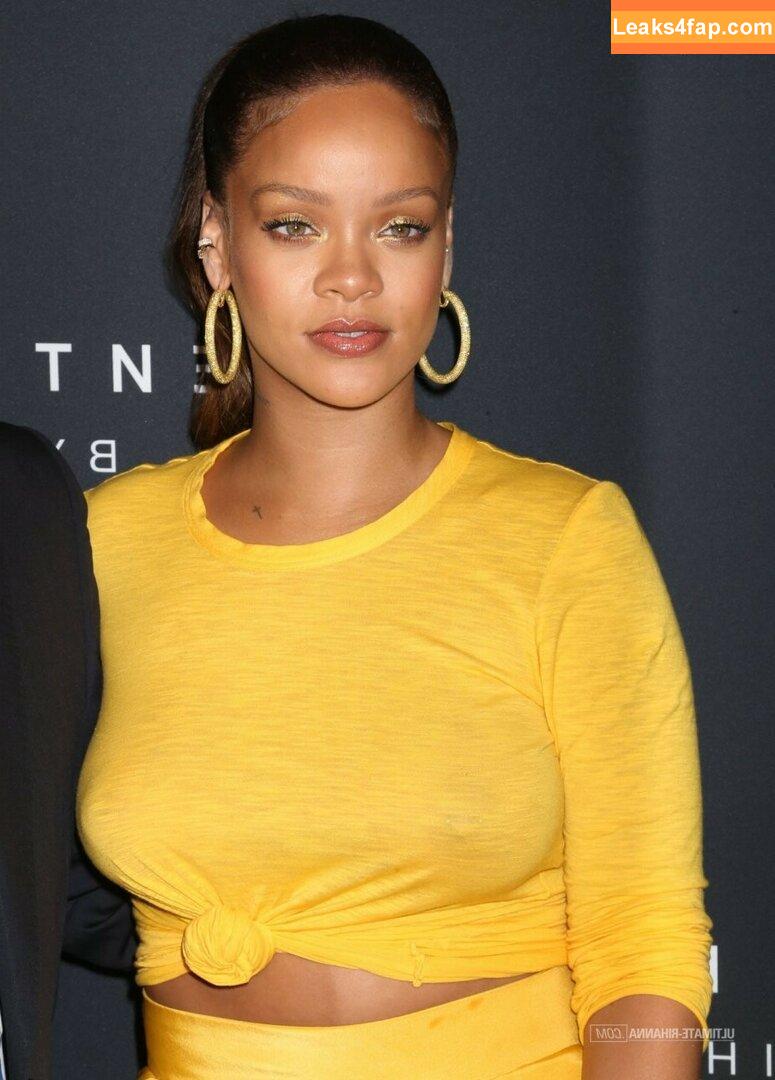 Rihanna / badgalriri leaked photo photo #0322