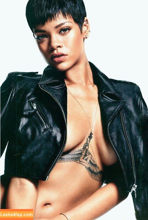 Rihanna / badgalriri leaked photo photo #0369