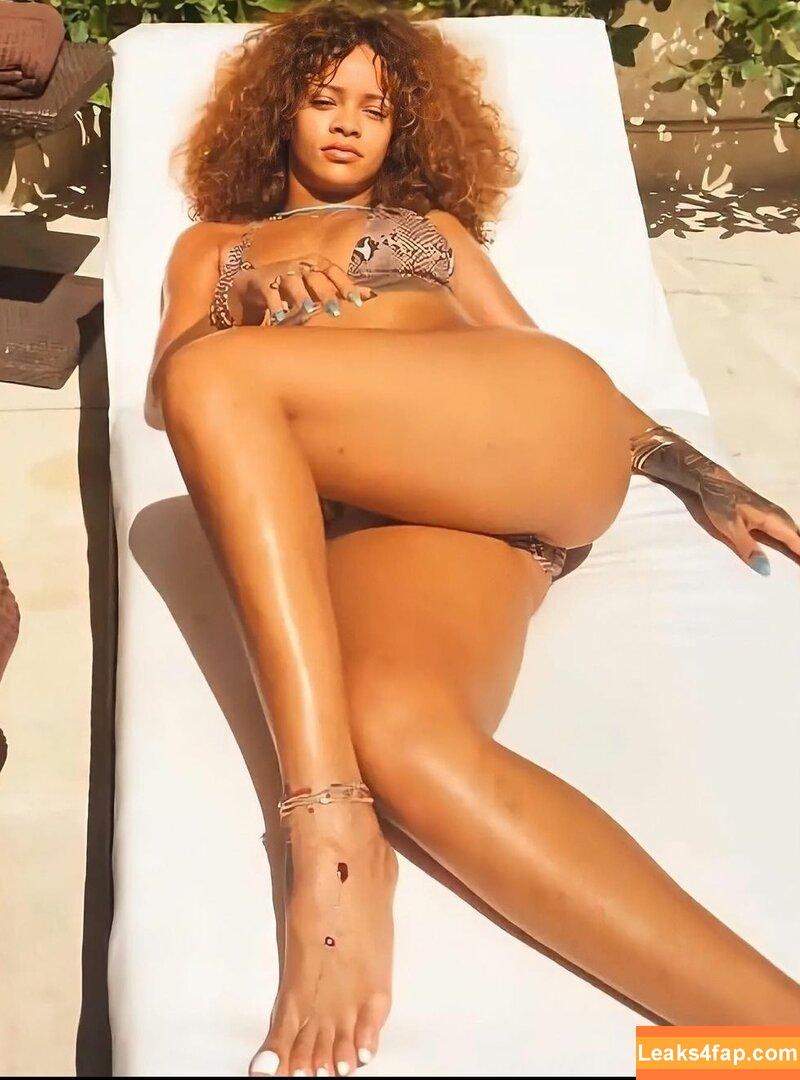 Rihanna / badgalriri leaked photo photo #0424