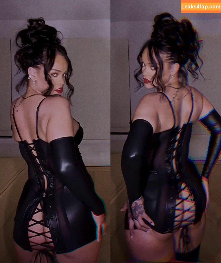 Rihanna / badgalriri leaked photo photo #0474