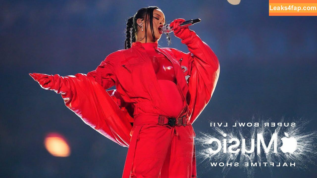 Rihanna / badgalriri leaked photo photo #0527