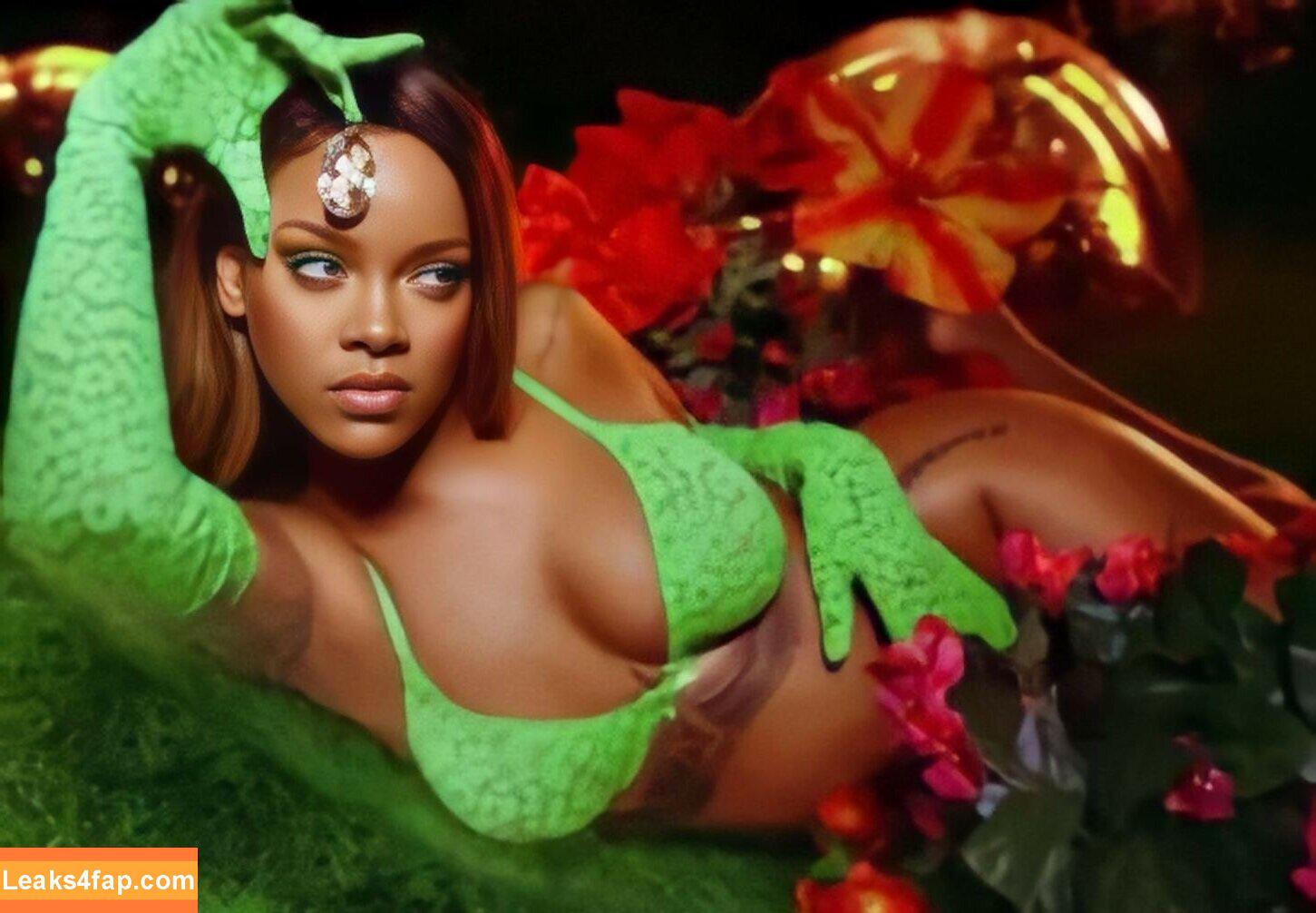 Rihanna / badgalriri leaked photo photo #0660