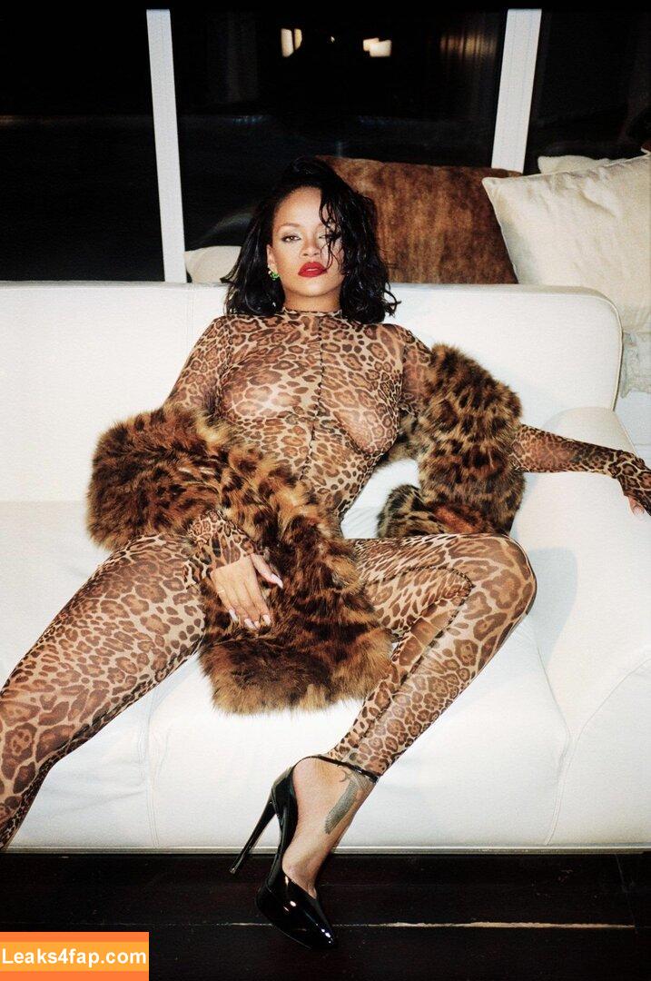 Rihanna / badgalriri leaked photo photo #0730