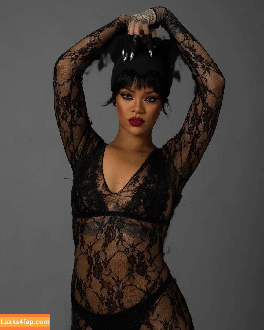 Rihanna / badgalriri leaked photo photo #0791