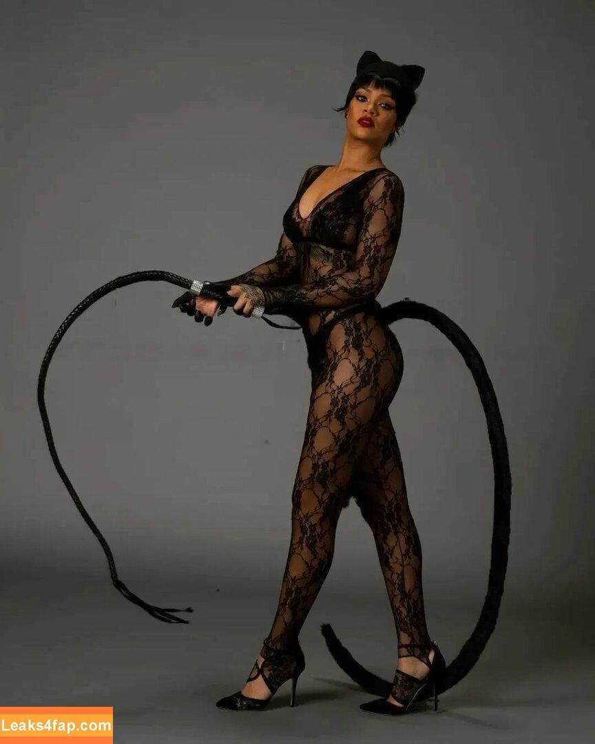 Rihanna / badgalriri leaked photo photo #0795