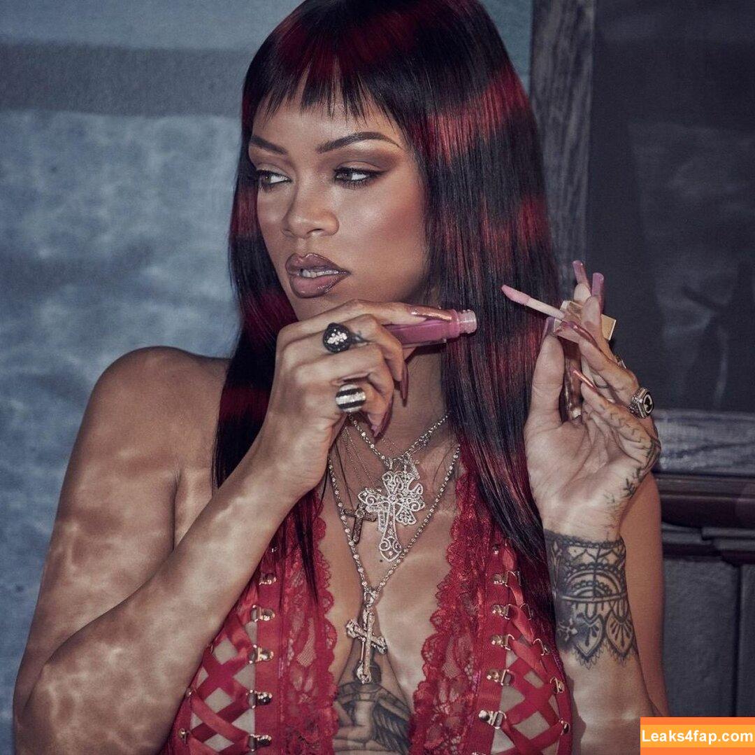 Rihanna / badgalriri leaked photo photo #0808