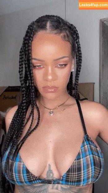 Rihanna / badgalriri leaked photo photo #0860