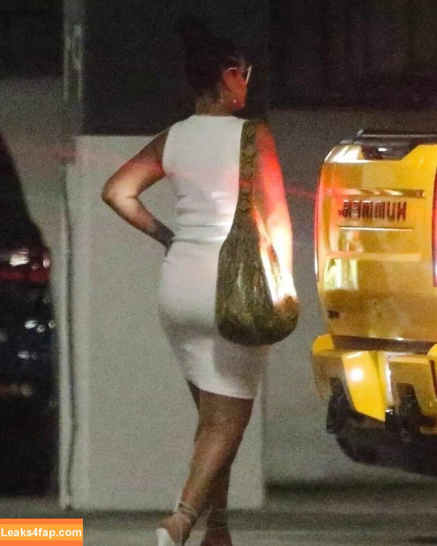 Rihanna / badgalriri leaked photo photo #0886