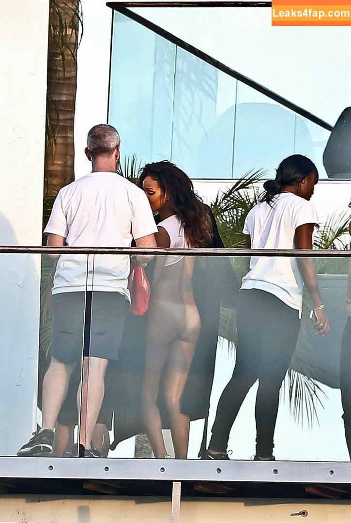 Rihanna / badgalriri leaked photo photo #0906