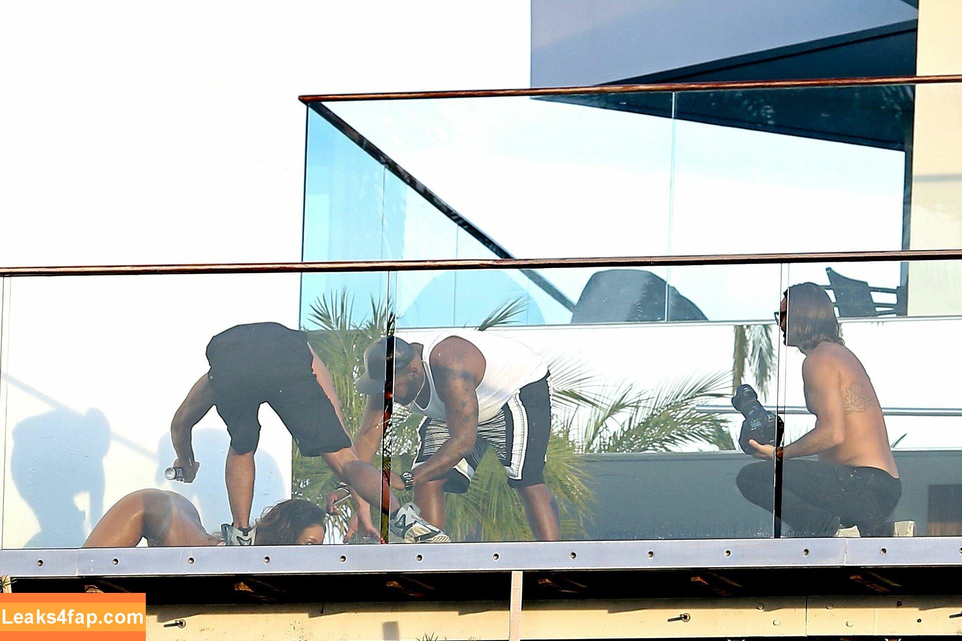 Rihanna / badgalriri leaked photo photo #0920