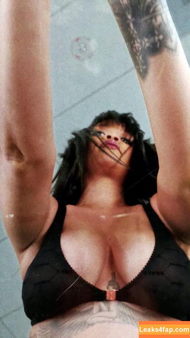 Rihanna / badgalriri leaked photo photo #0936