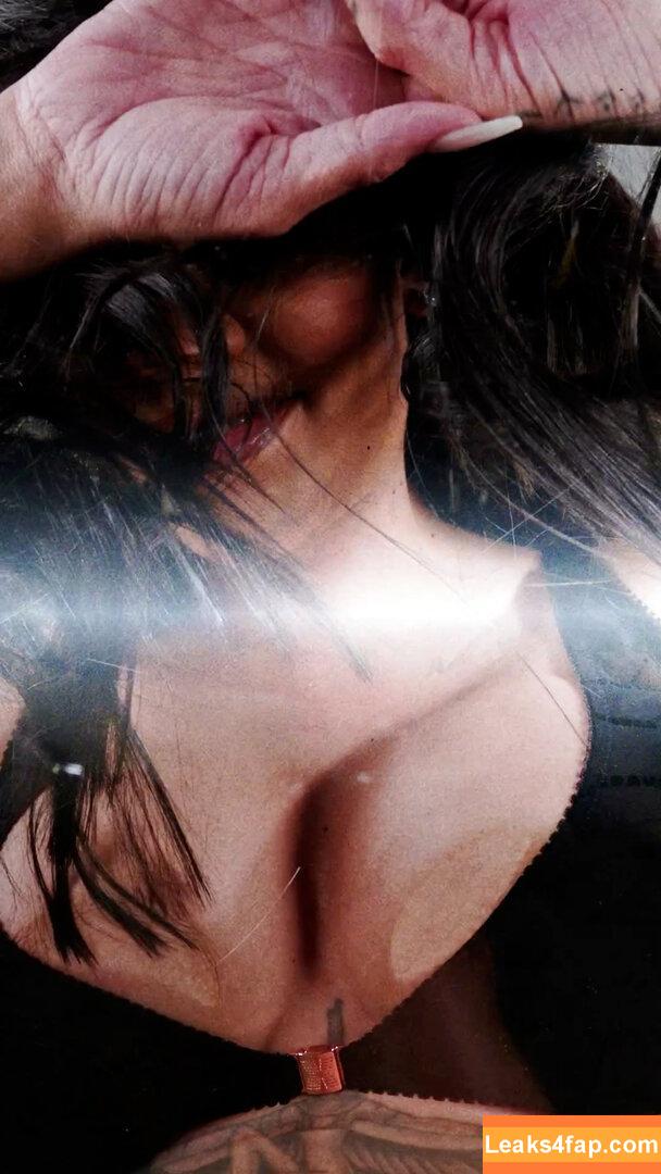 Rihanna / badgalriri leaked photo photo #0941