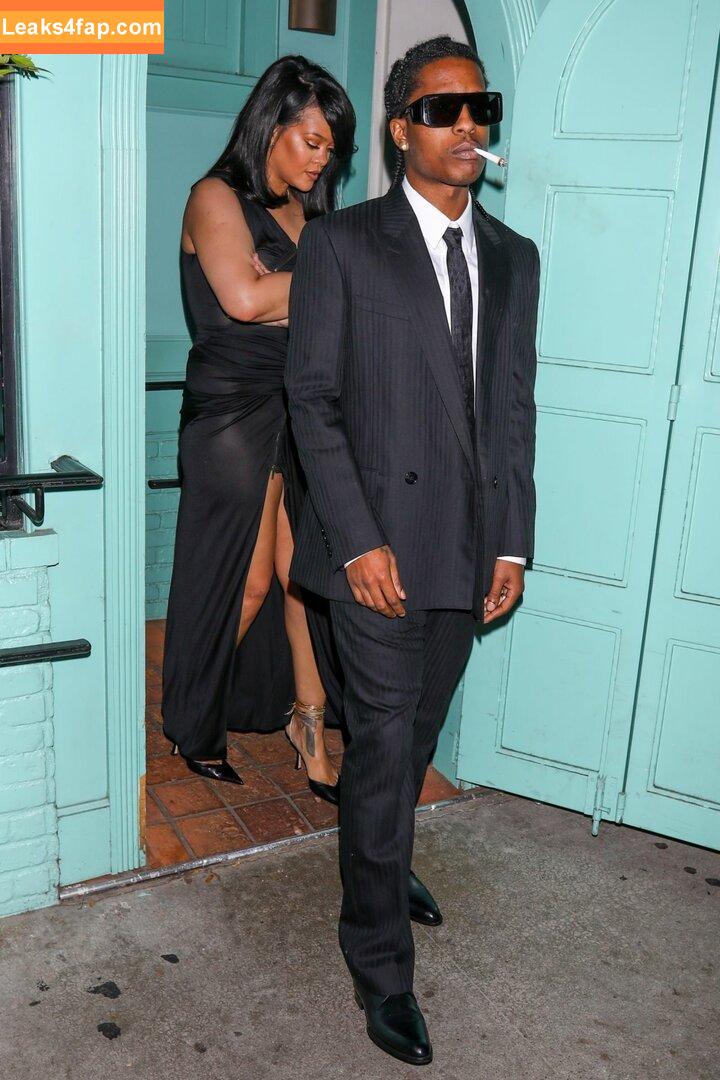 Rihanna / badgalriri leaked photo photo #0961