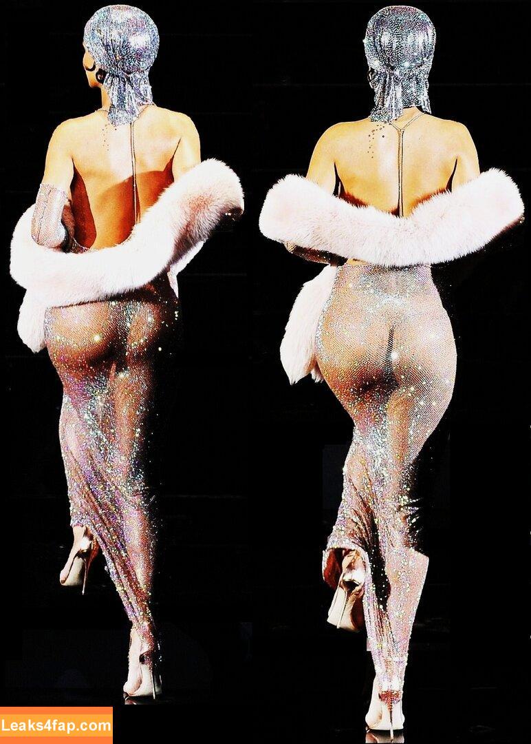 Rihanna / badgalriri leaked photo photo #0972