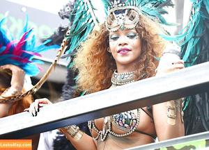 Rihanna photo #0002