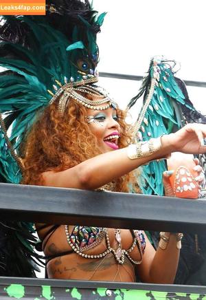 Rihanna photo #0006