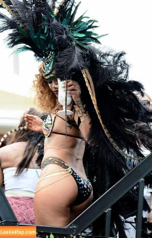 Rihanna photo #0008