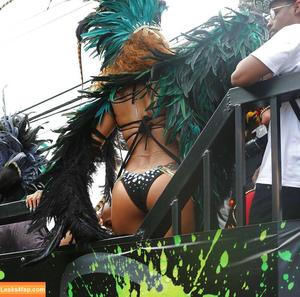 Rihanna photo #0018