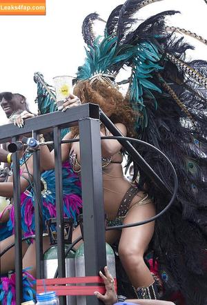 Rihanna photo #0026