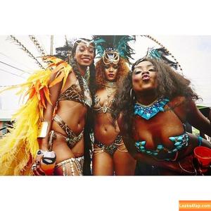 Rihanna photo #0042