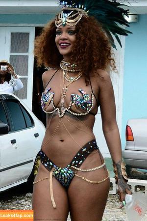 Rihanna photo #0053