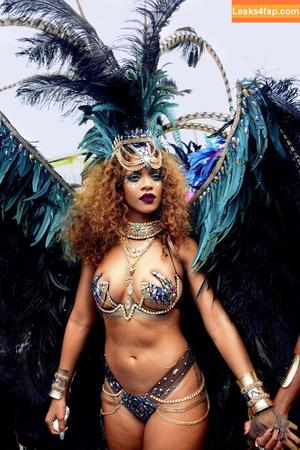 Rihanna photo #0055