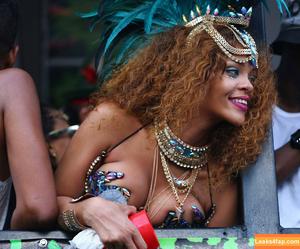 Rihanna photo #0059