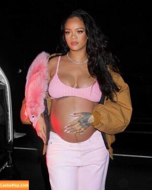 Rihanna photo #0106