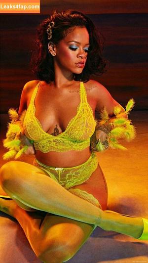 Rihanna photo #0200