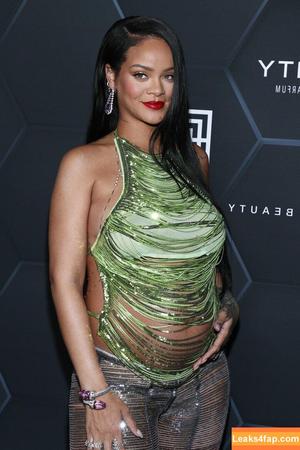 Rihanna photo #0288