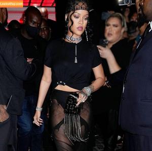 Rihanna photo #0297