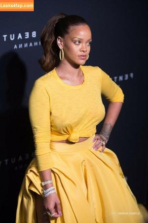 Rihanna photo #0308