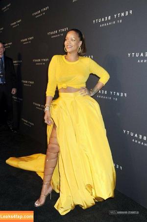 Rihanna photo #0311