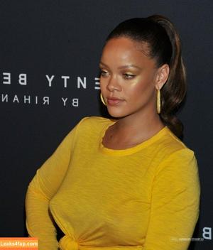 Rihanna photo #0314