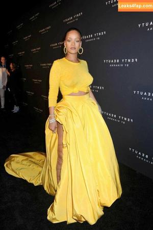 Rihanna photo #0344