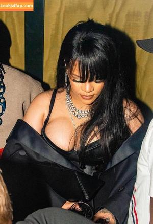 Rihanna photo #0401