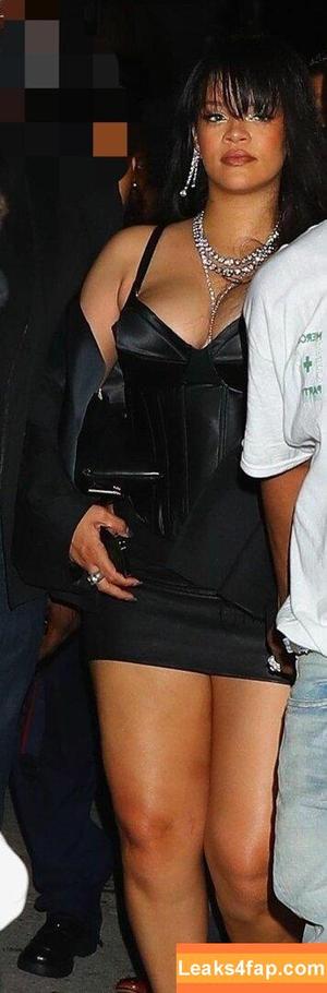 Rihanna photo #0403