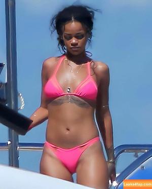 Rihanna photo #0406